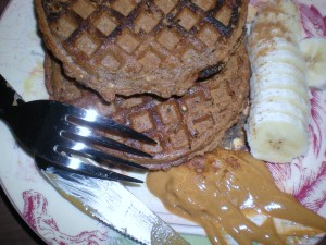 no oat breakfast--SCORE! van's berry waffles = delishh